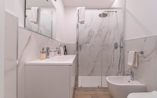 STUDIO APARTMENT, CORSO DI PORTA NUOVA, TURATI, MILAN