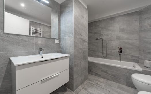 THREE-ROOM APARTMENT, VIALE CAMPANIA, SUSA, MILAN