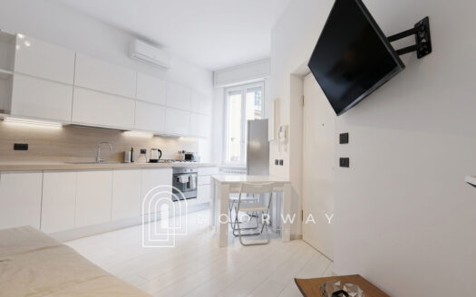 TRILOCALE CON BALCONCINO ZONA MAGGIOLINA, MILANO